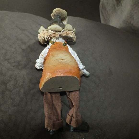 Transpac Scarecrow Shelf Sitter - Picture 2 of 2